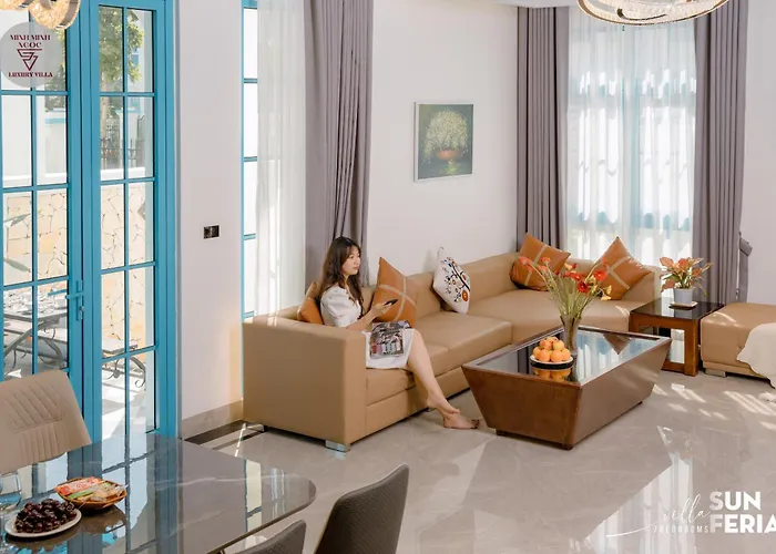Sun 7 Bedroom & Pool Villa